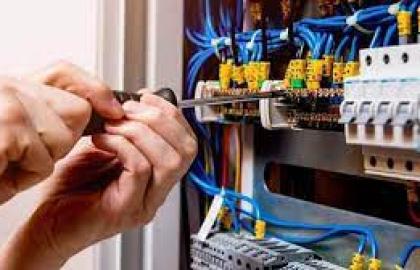 عقوبات وغرامات سارق التيار الكهربائى